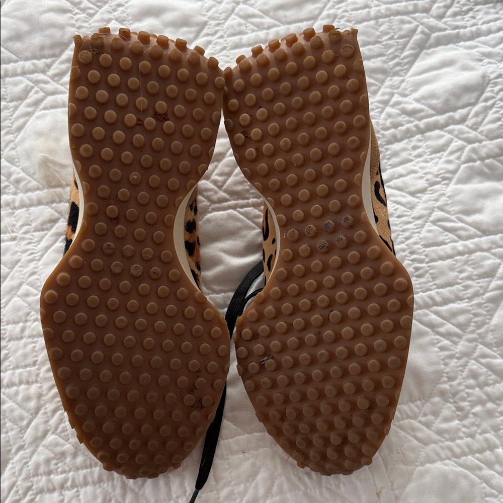 Steve Madden Tan and Black Sneakers - Picture 7 of 7